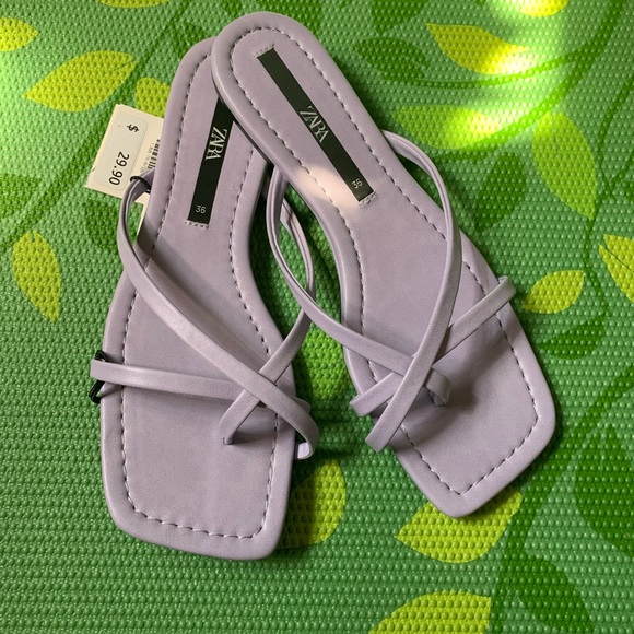 ZARA FLAT STRAPPY SANDALS - Picture 4 of 6